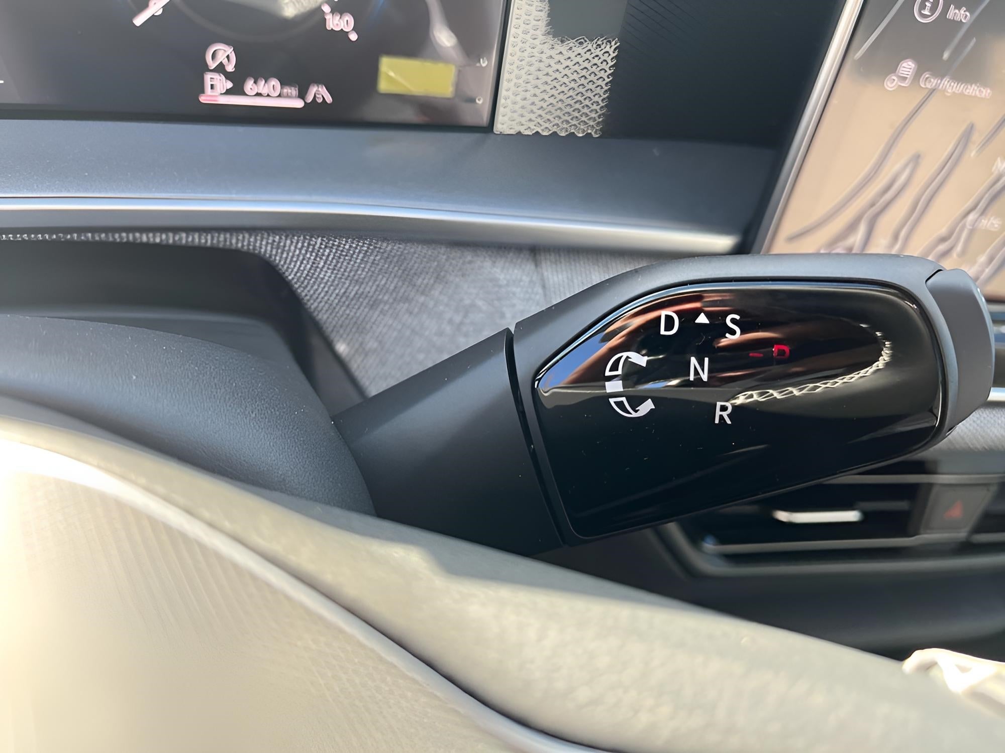 2025 Volkswagen Tiguan 2.0T S 4MOTION