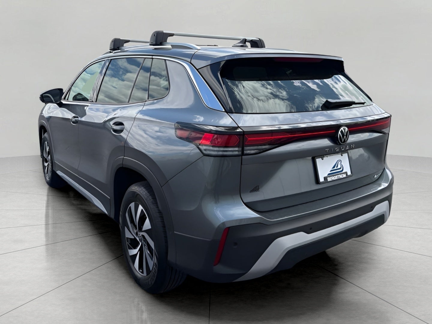 2025 Volkswagen Tiguan 2.0T S 4MOTION