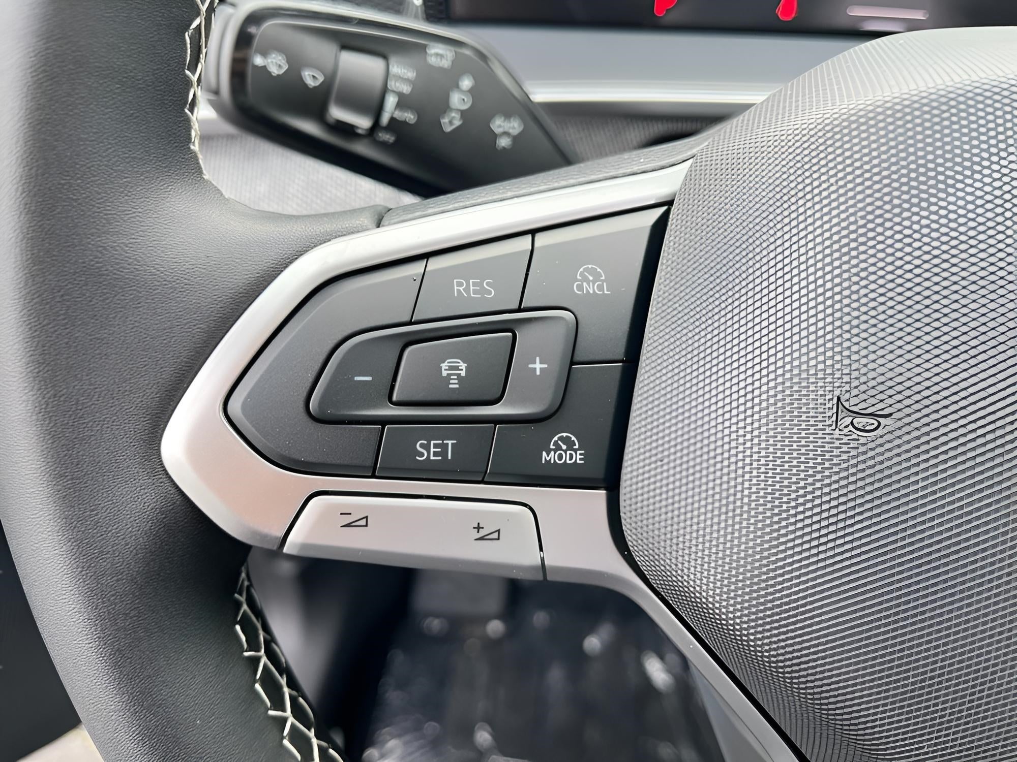 2025 Volkswagen Tiguan 2.0T S 4MOTION