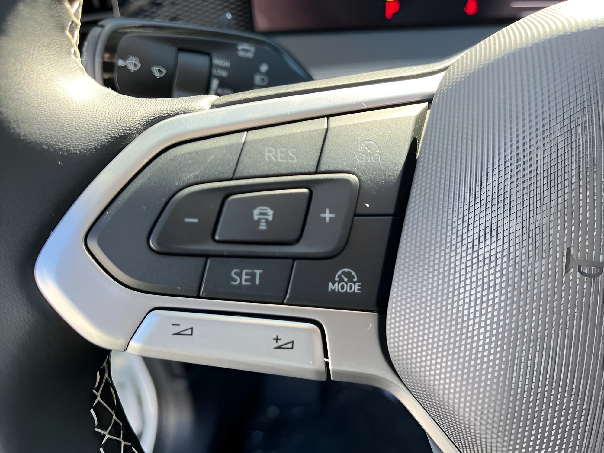 2025 Volkswagen Tiguan 2.0T S 4MOTION