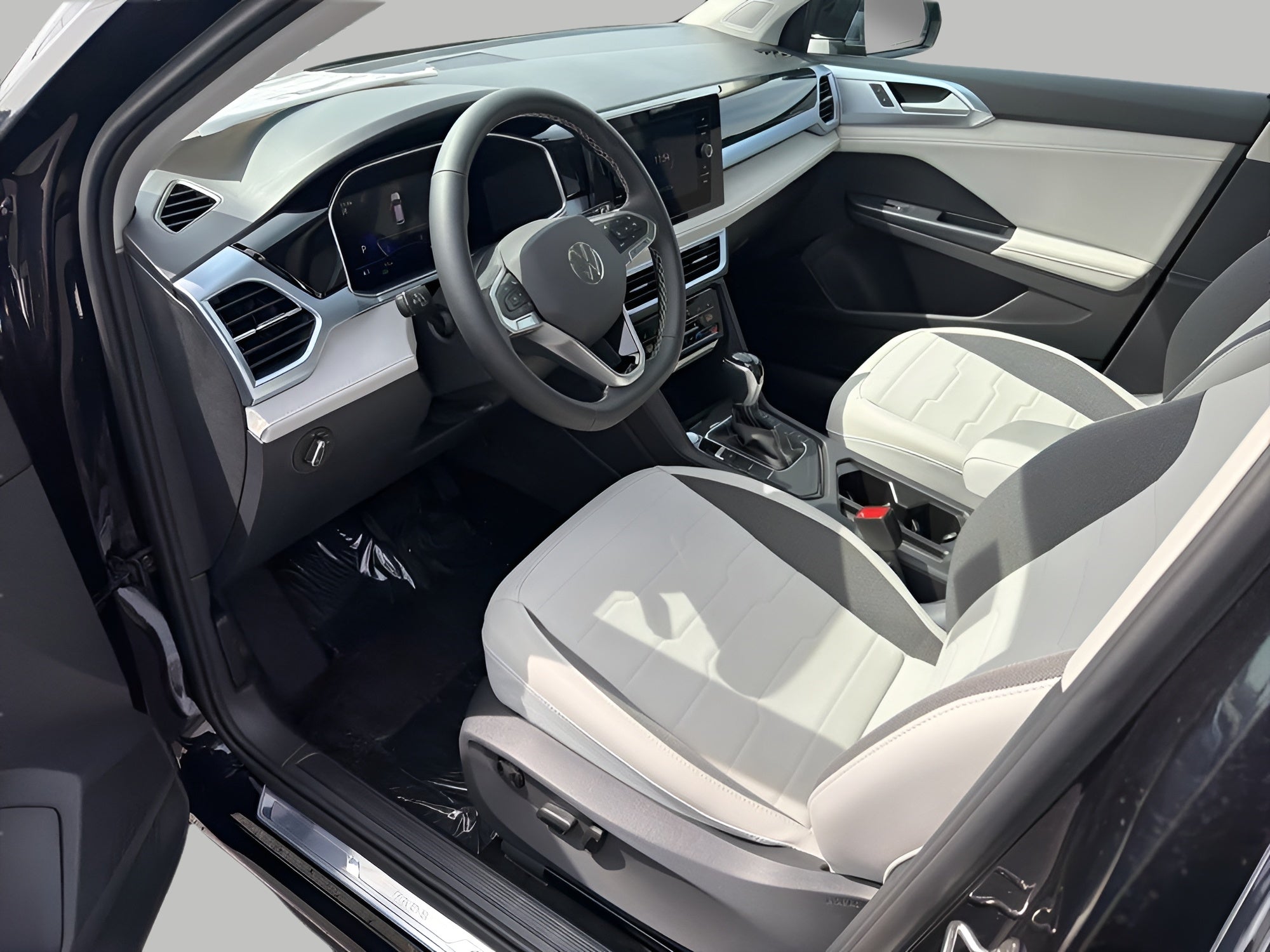 2026 Volkswagen Taos SE FWD
