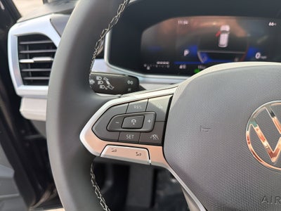 2026 Volkswagen Taos SE FWD