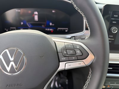 2026 Volkswagen Taos SE FWD