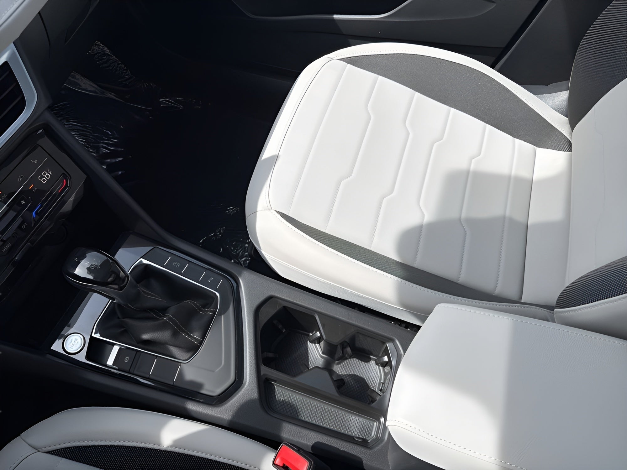 2026 Volkswagen Taos SE FWD