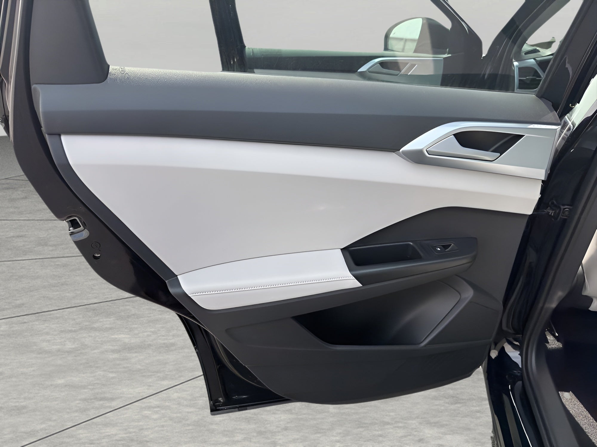 2026 Volkswagen Taos SE FWD