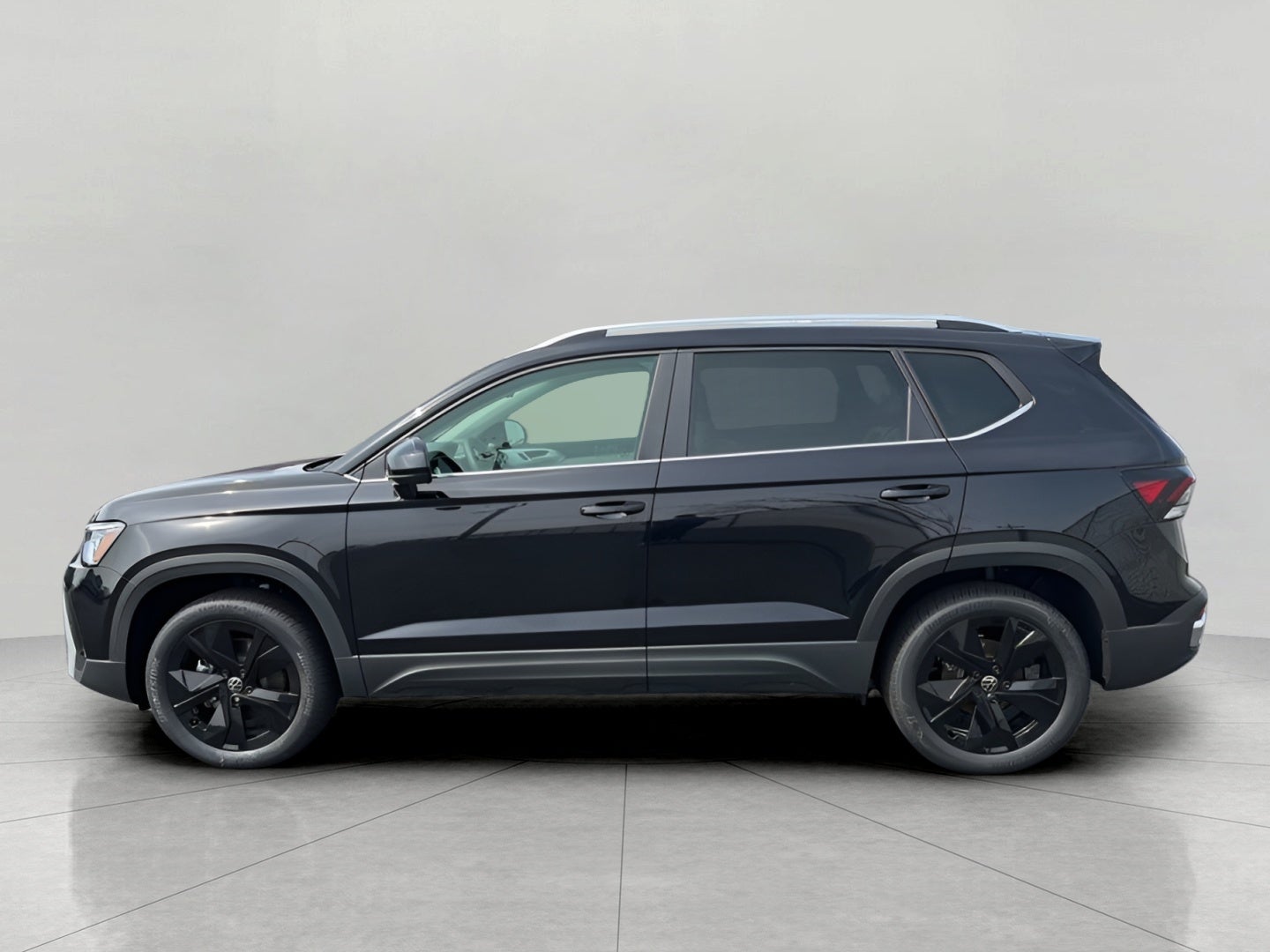 2026 Volkswagen Taos SE FWD