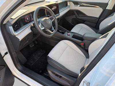 2025 Volkswagen Tiguan 2.0T SE 4MOTION