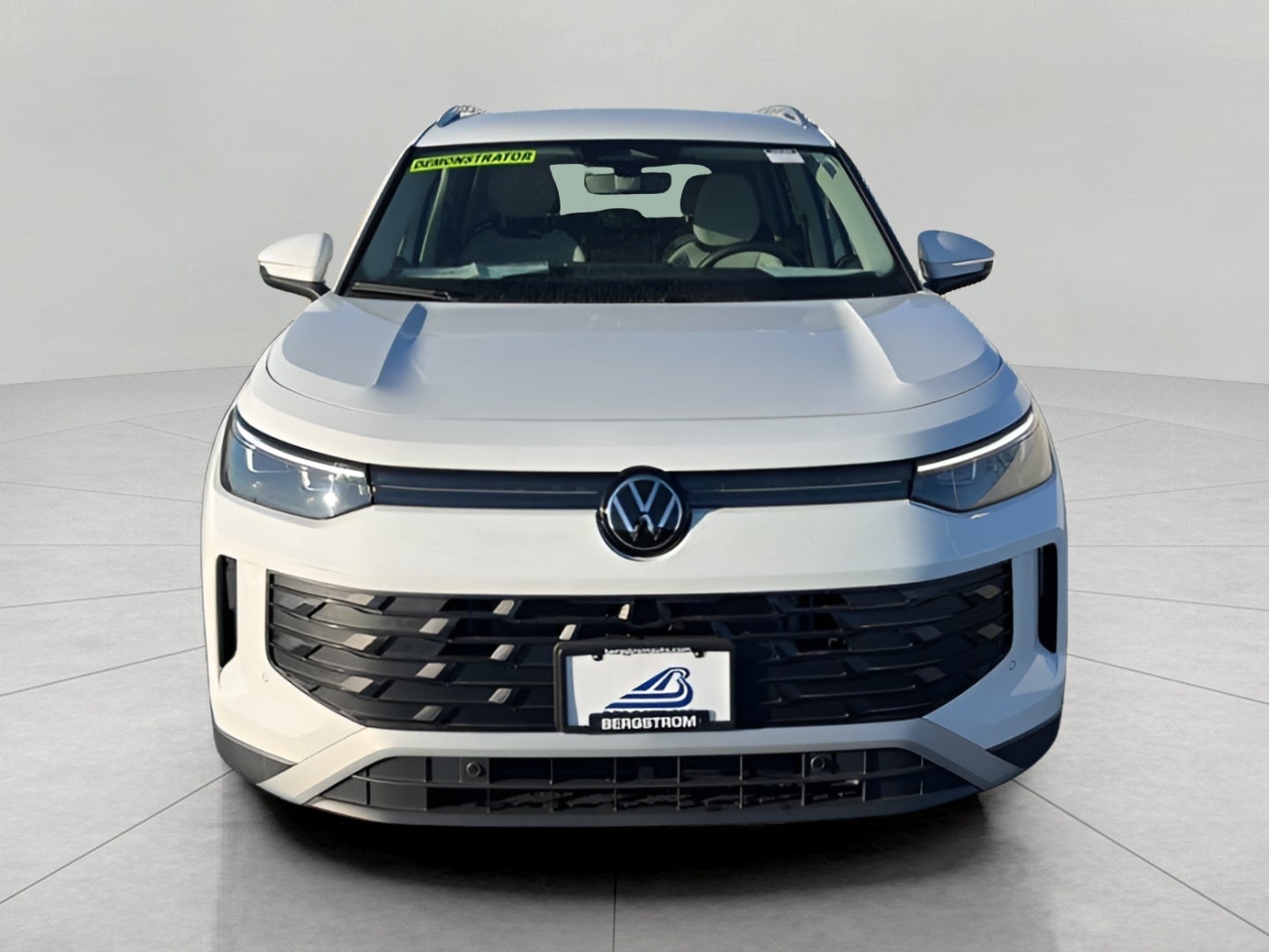 2025 Volkswagen Tiguan 2.0T SE 4MOTION