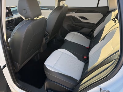 2025 Volkswagen Tiguan 2.0T SE 4MOTION