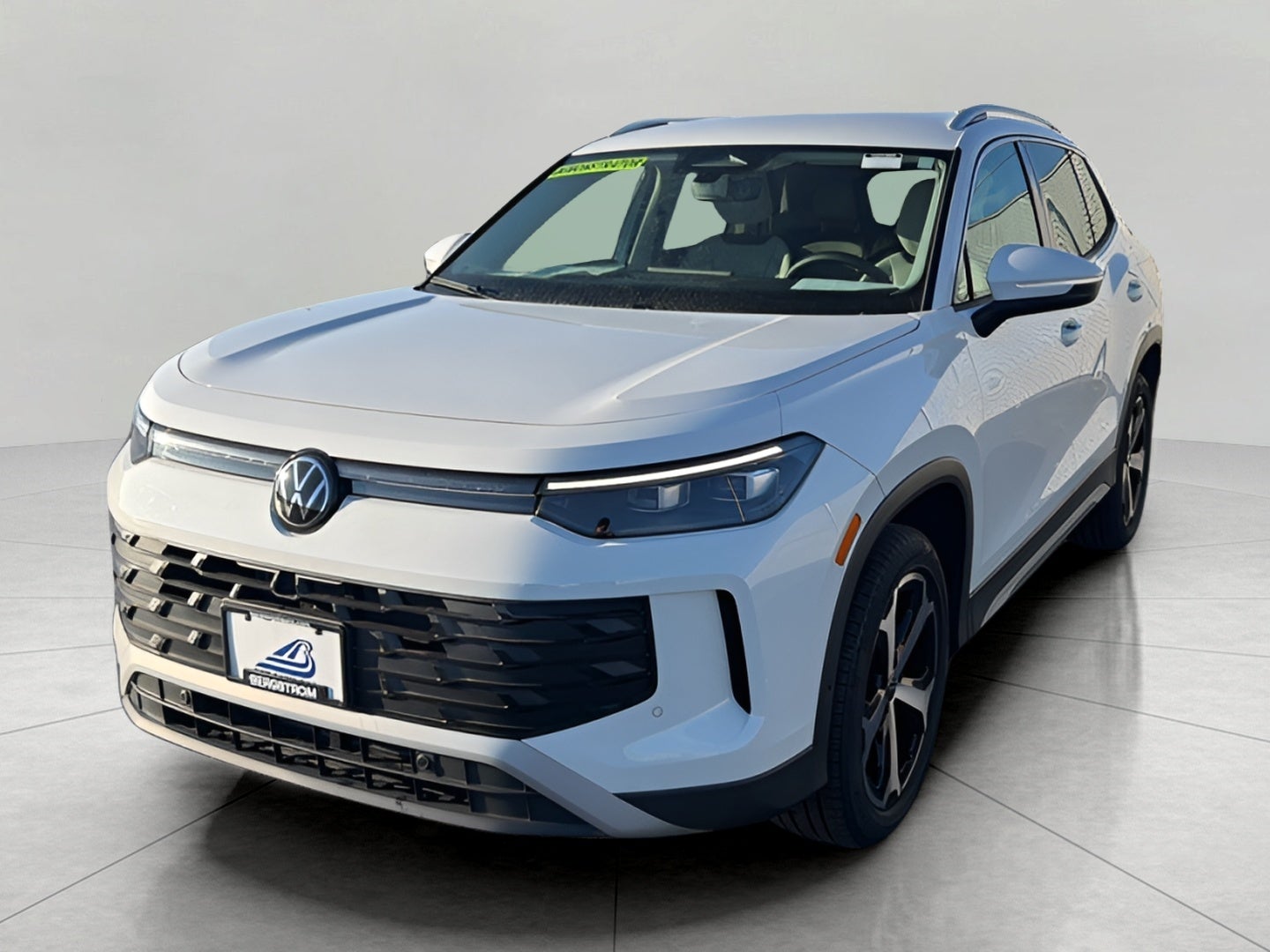 2025 Volkswagen Tiguan 2.0T SE 4MOTION