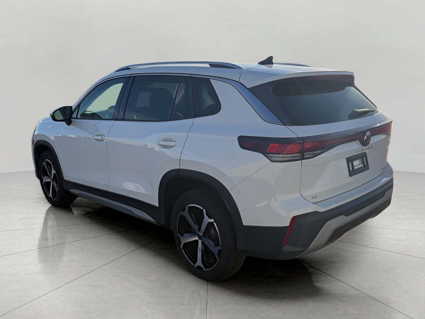 2025 Volkswagen Tiguan 2.0T SE 4MOTION