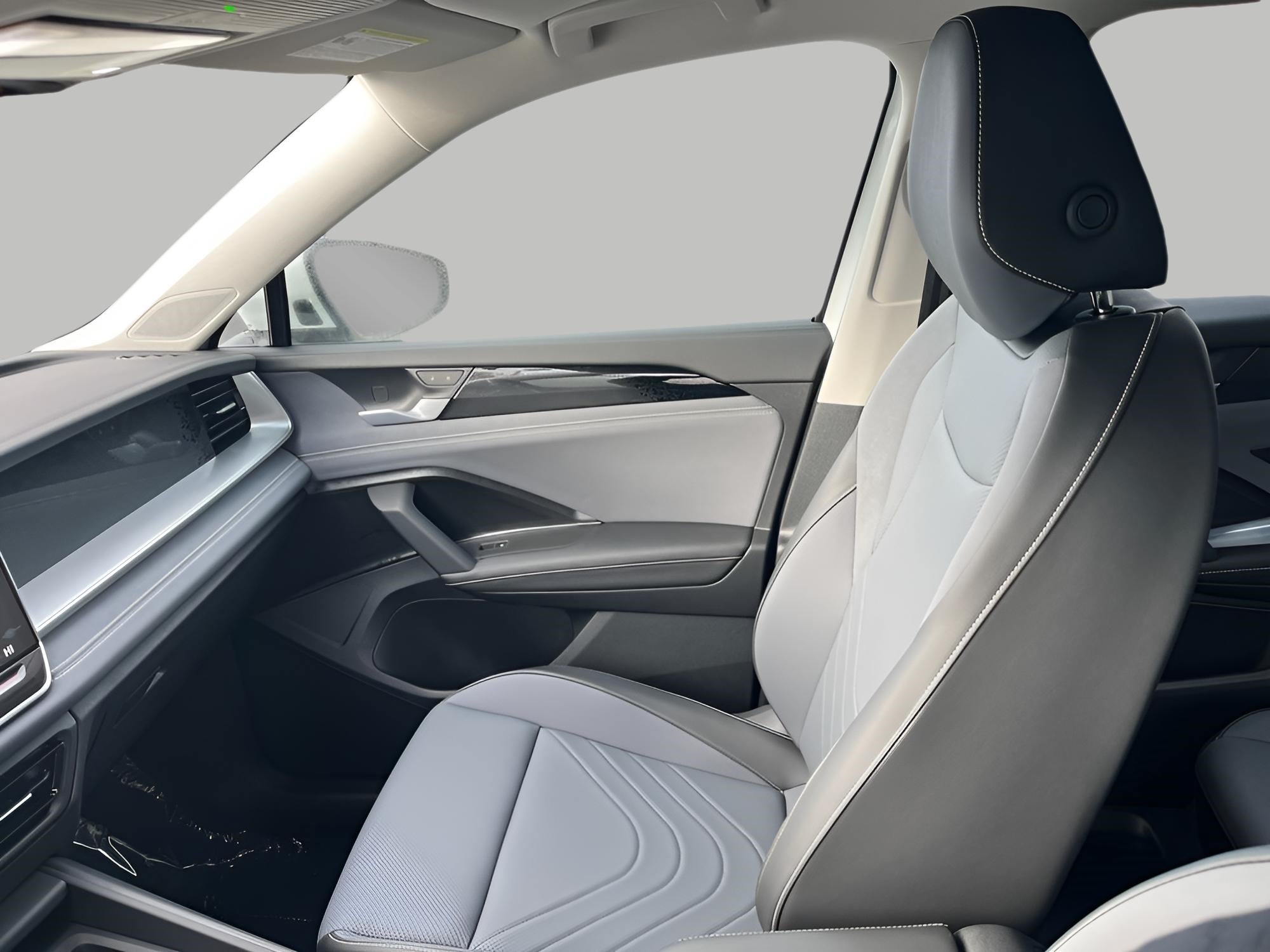 2025 Volkswagen Tiguan 2.0T SE 4MOTION