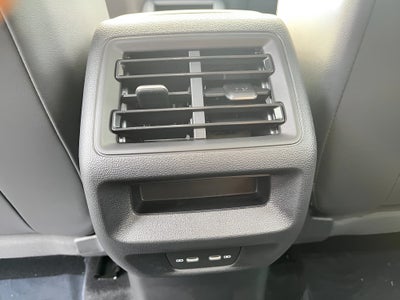 2025 Volkswagen Tiguan 2.0T SE 4MOTION