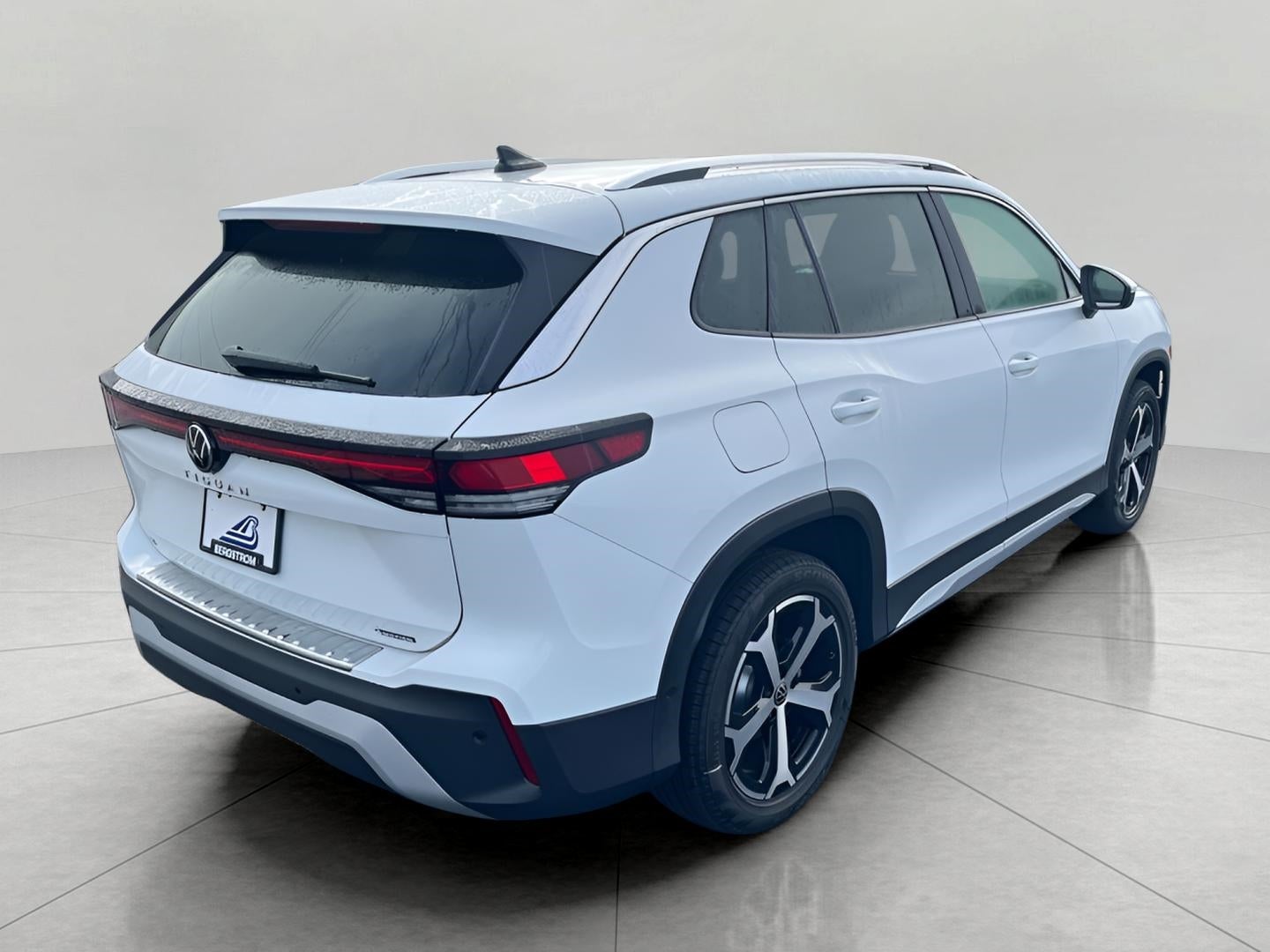 2025 Volkswagen Tiguan 2.0T SE 4MOTION