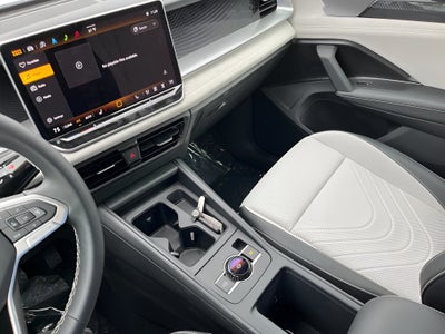 2025 Volkswagen Tiguan 2.0T SE 4MOTION