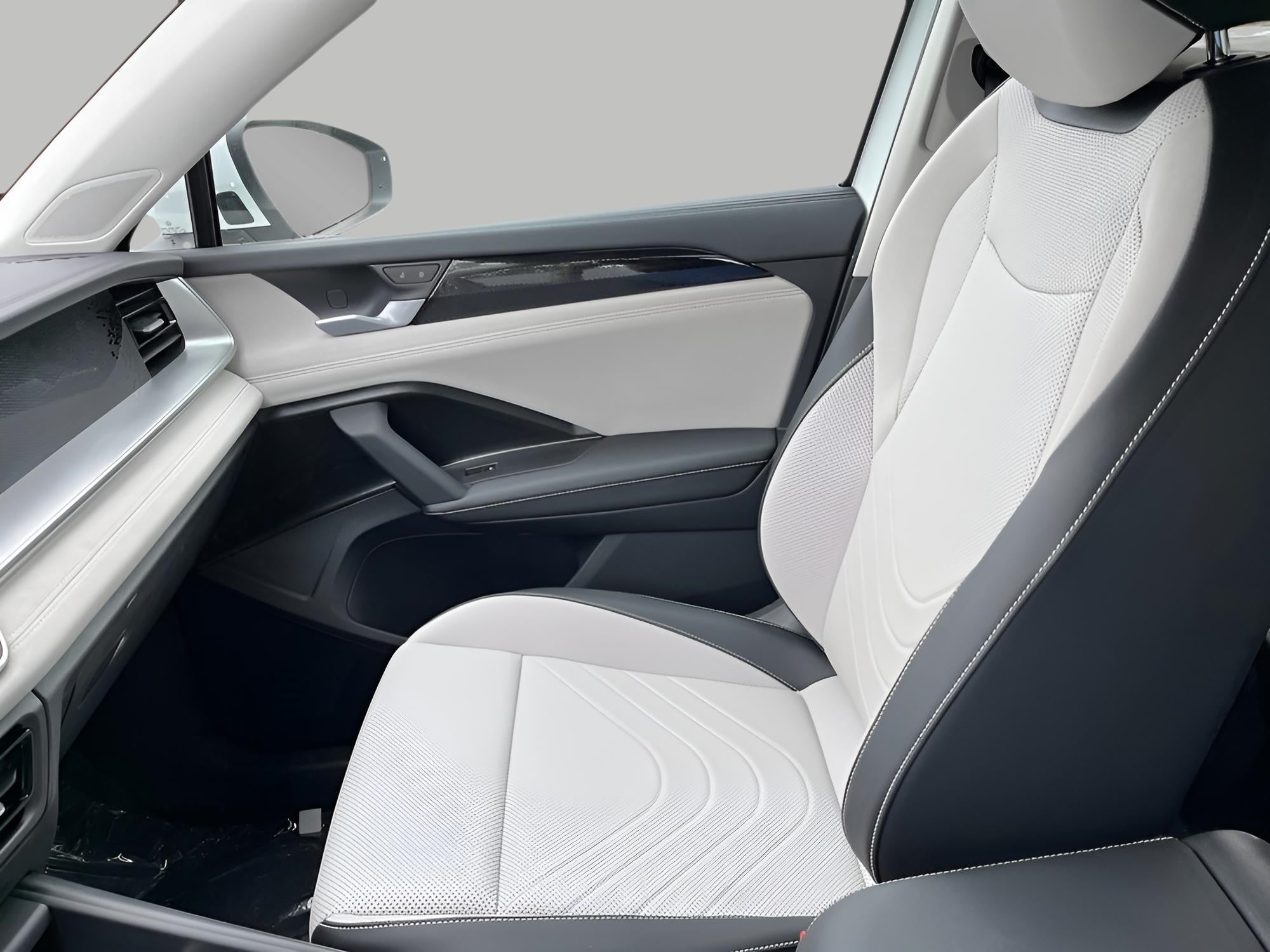 2025 Volkswagen Tiguan 2.0T SE 4MOTION