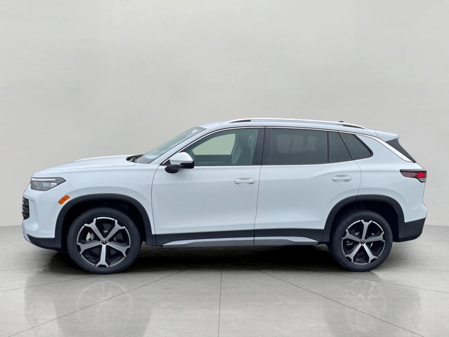 2025 Volkswagen Tiguan 2.0T SE 4MOTION