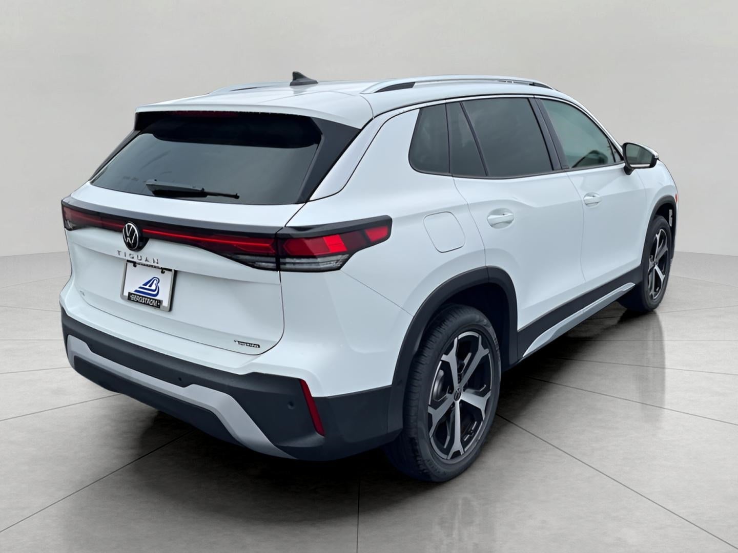 2025 Volkswagen Tiguan 2.0T SE 4MOTION
