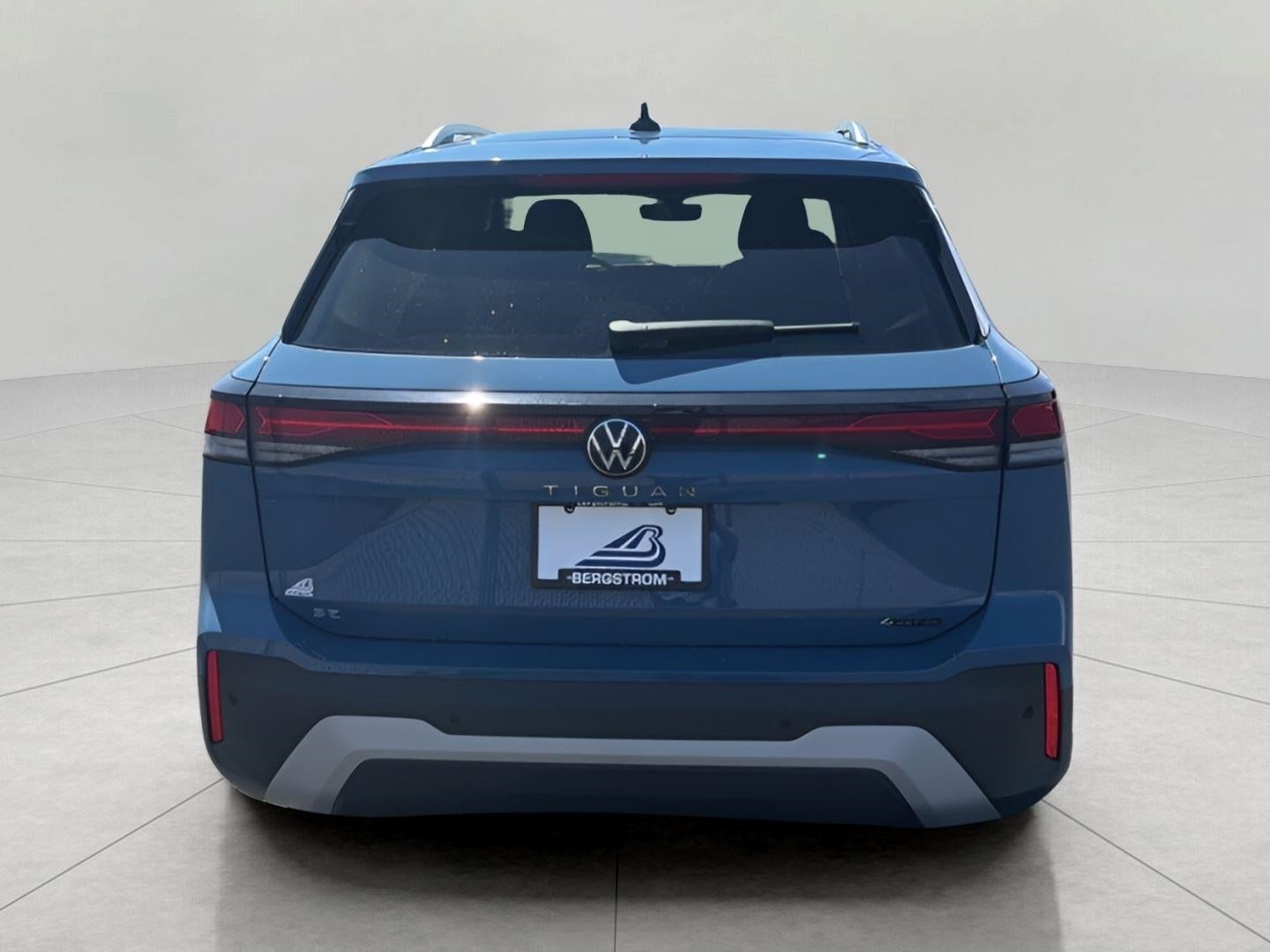 2026 Volkswagen Tiguan SE 4MOTION