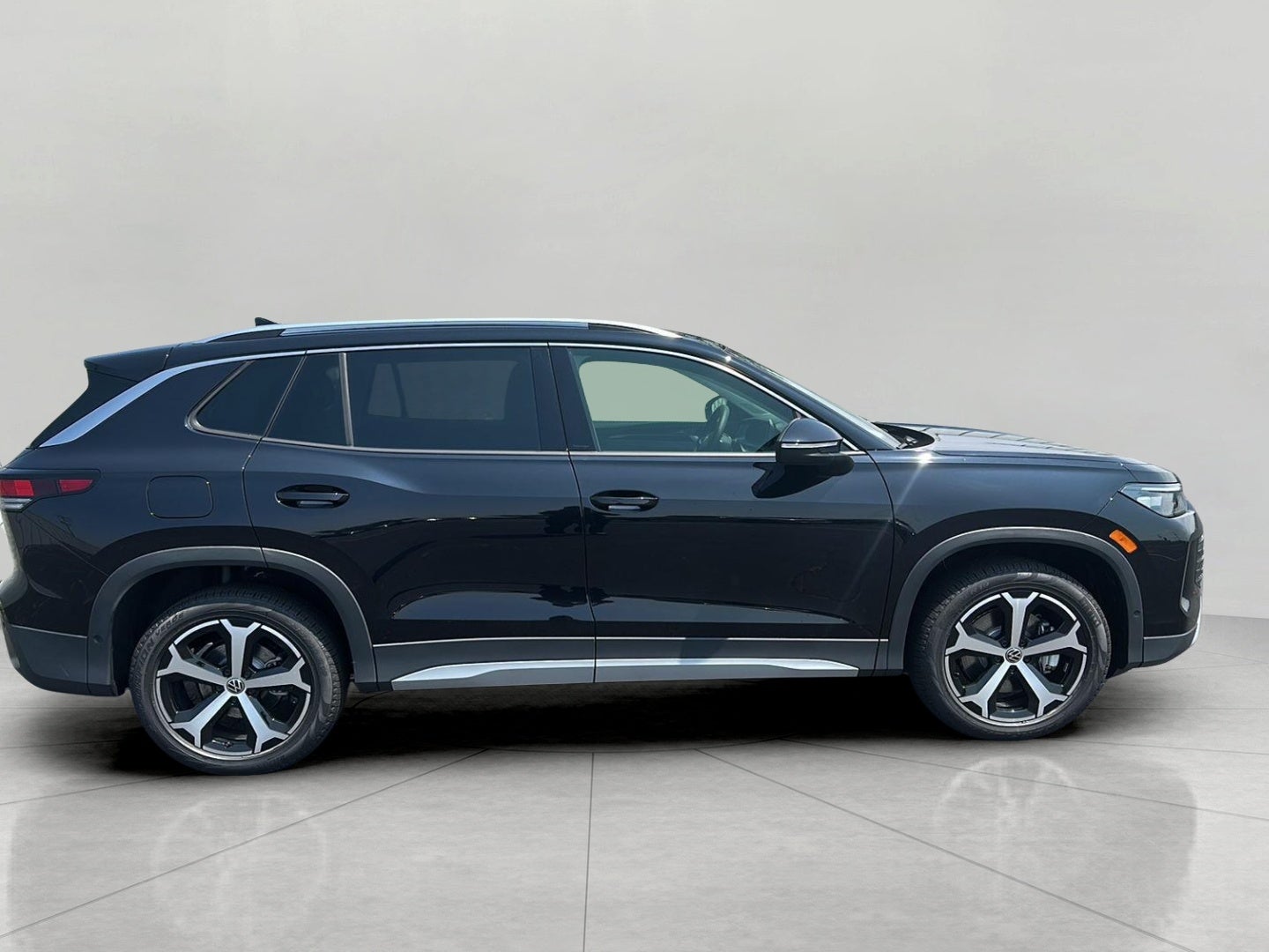 2026 Volkswagen Tiguan SE 4MOTION
