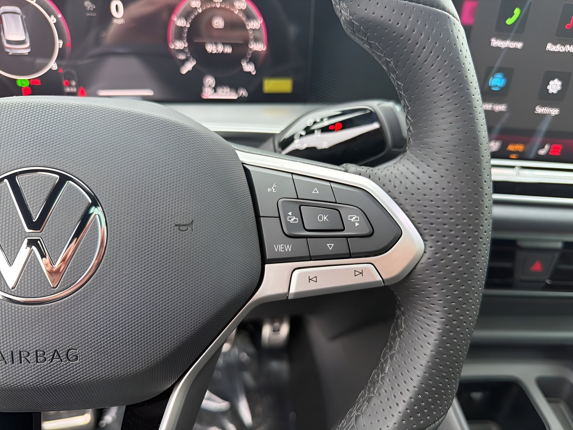 2026 Volkswagen Tiguan 2.0T SE R-Line Black 4MOTION