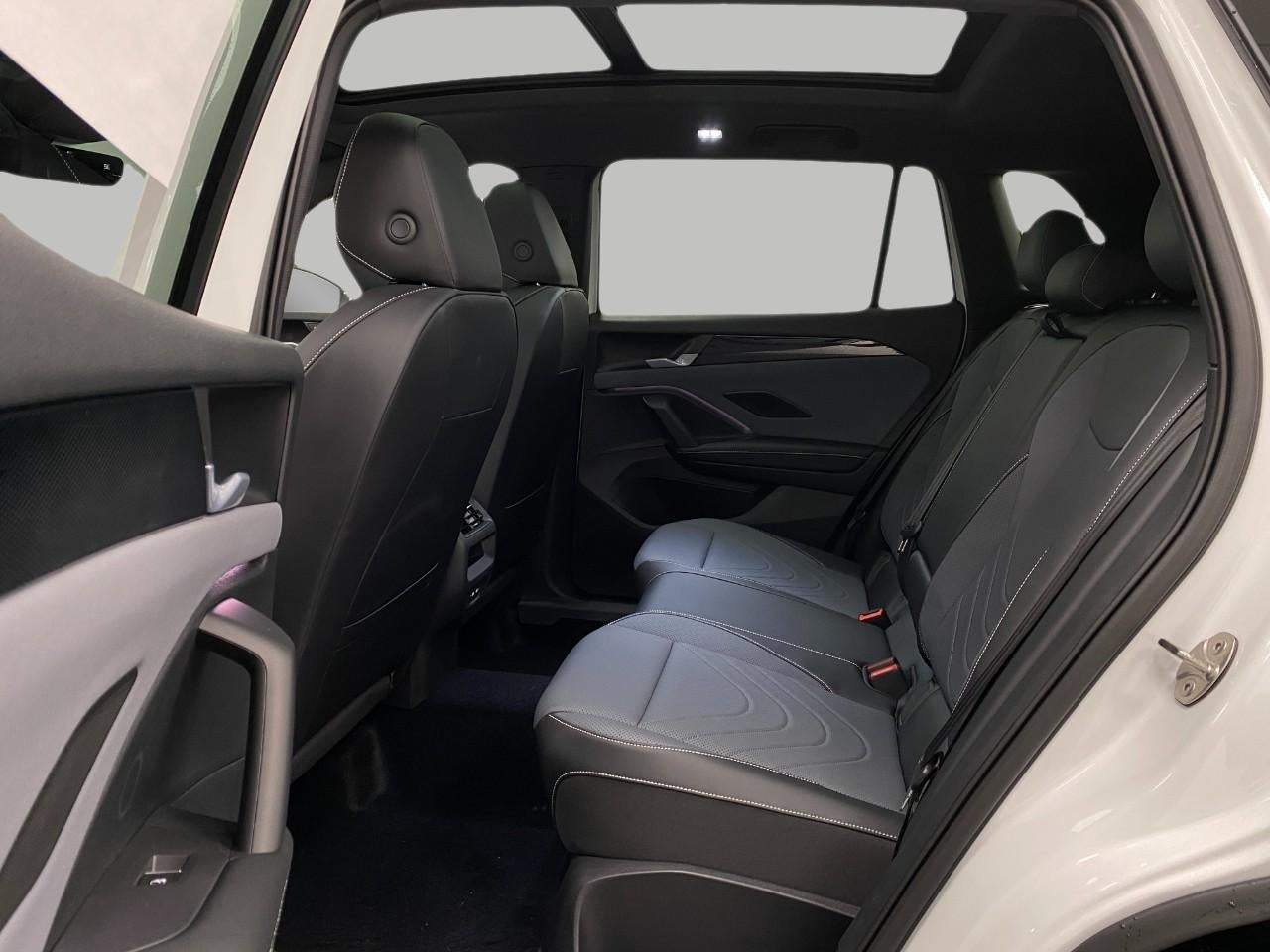 2026 Volkswagen Tiguan SE R-Line Black 4MOTION