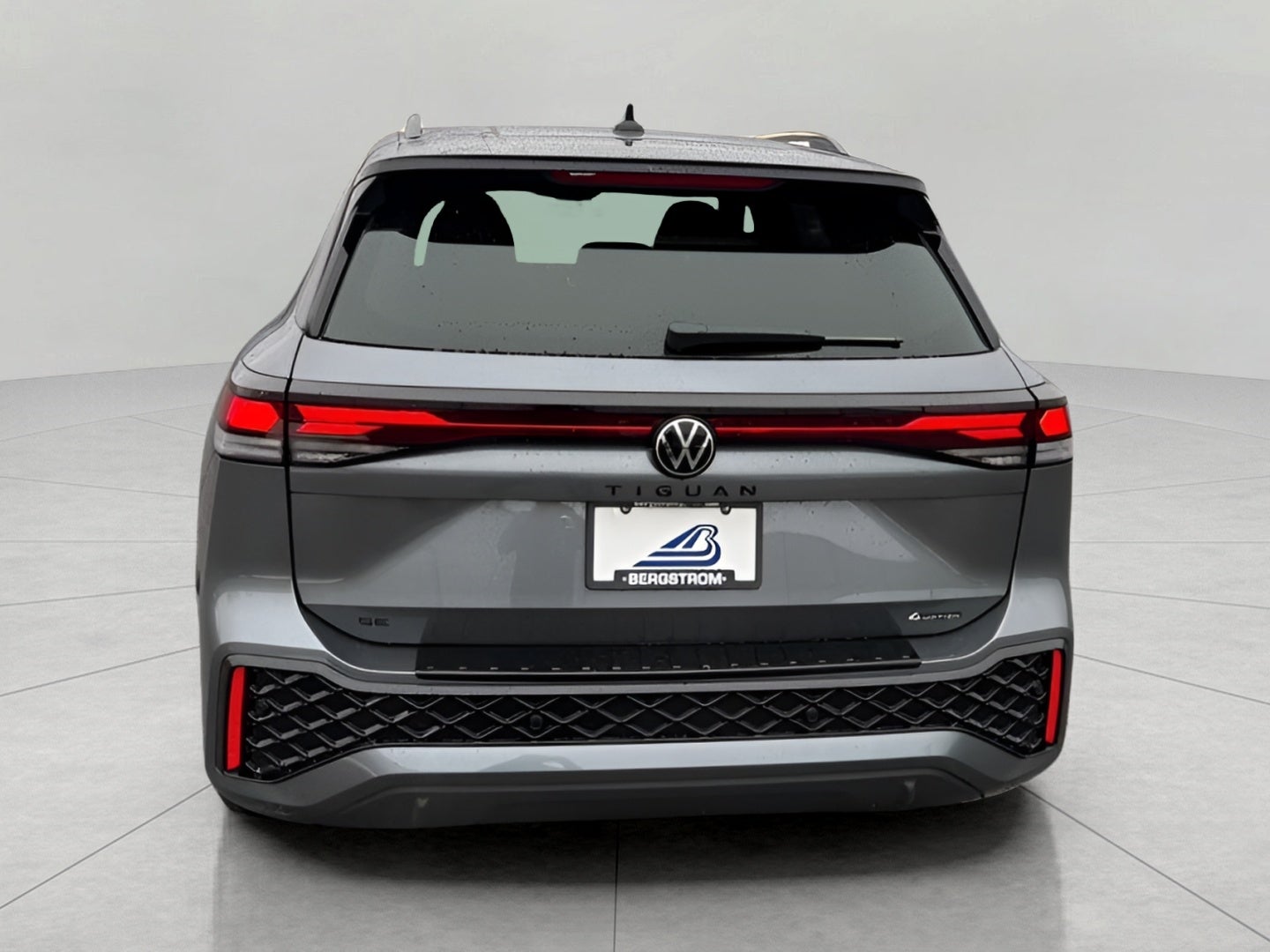 2026 Volkswagen Tiguan SE R-Line Black 4MOTION