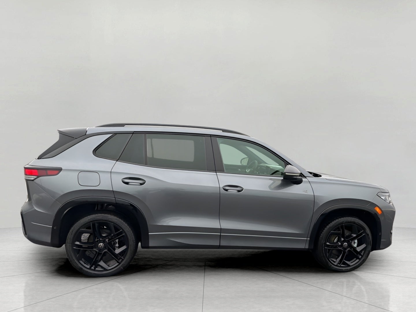 2026 Volkswagen Tiguan SE R-Line Black 4MOTION