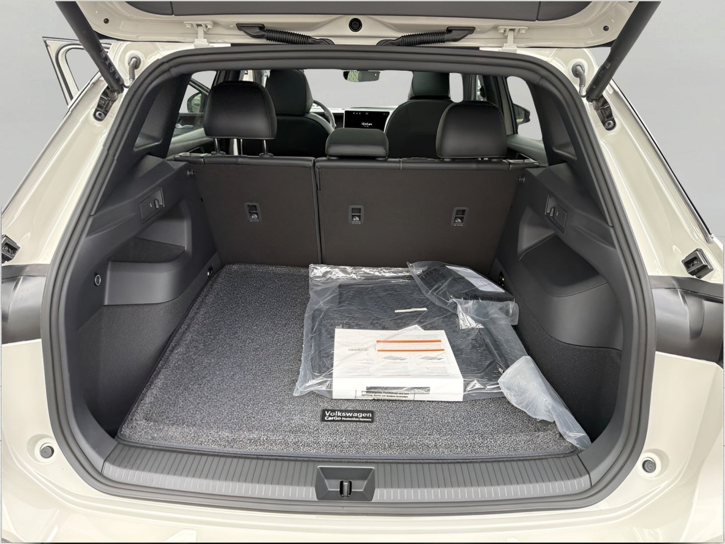 2026 Volkswagen Tiguan SE R-Line Black 4MOTION