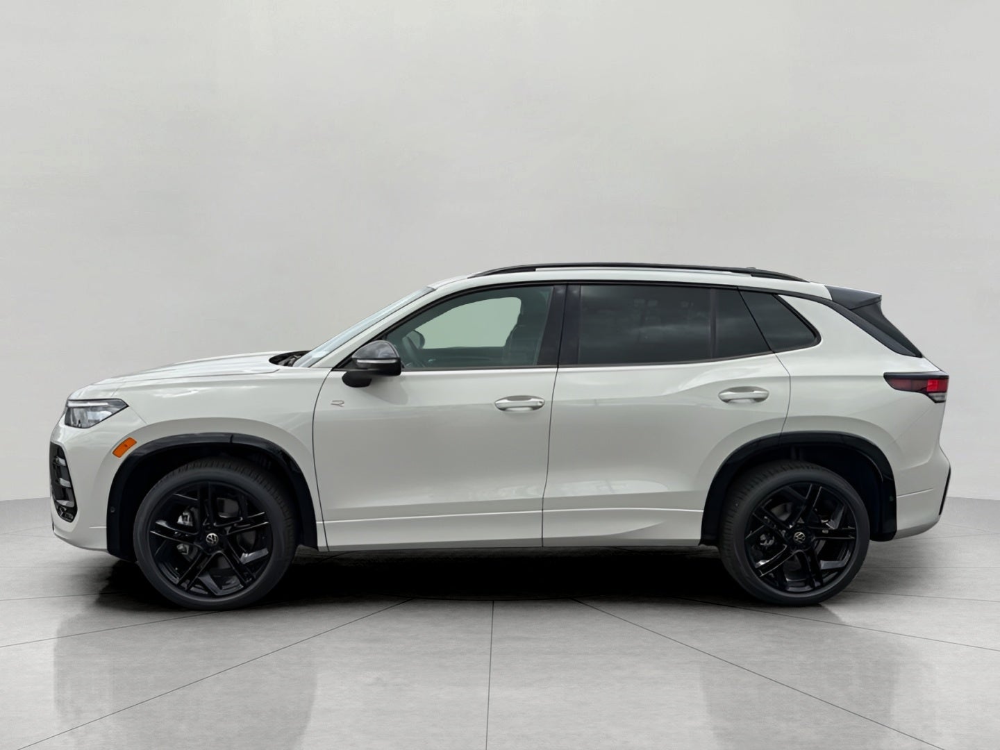 2026 Volkswagen Tiguan SE R-Line Black 4MOTION