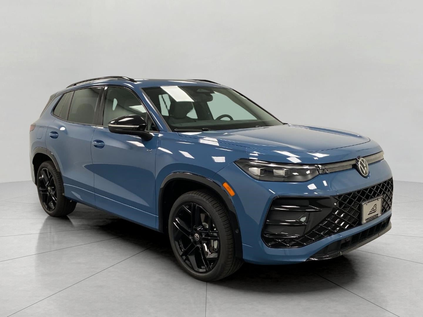 2026 Volkswagen Tiguan SE R-Line Black 4MOTION
