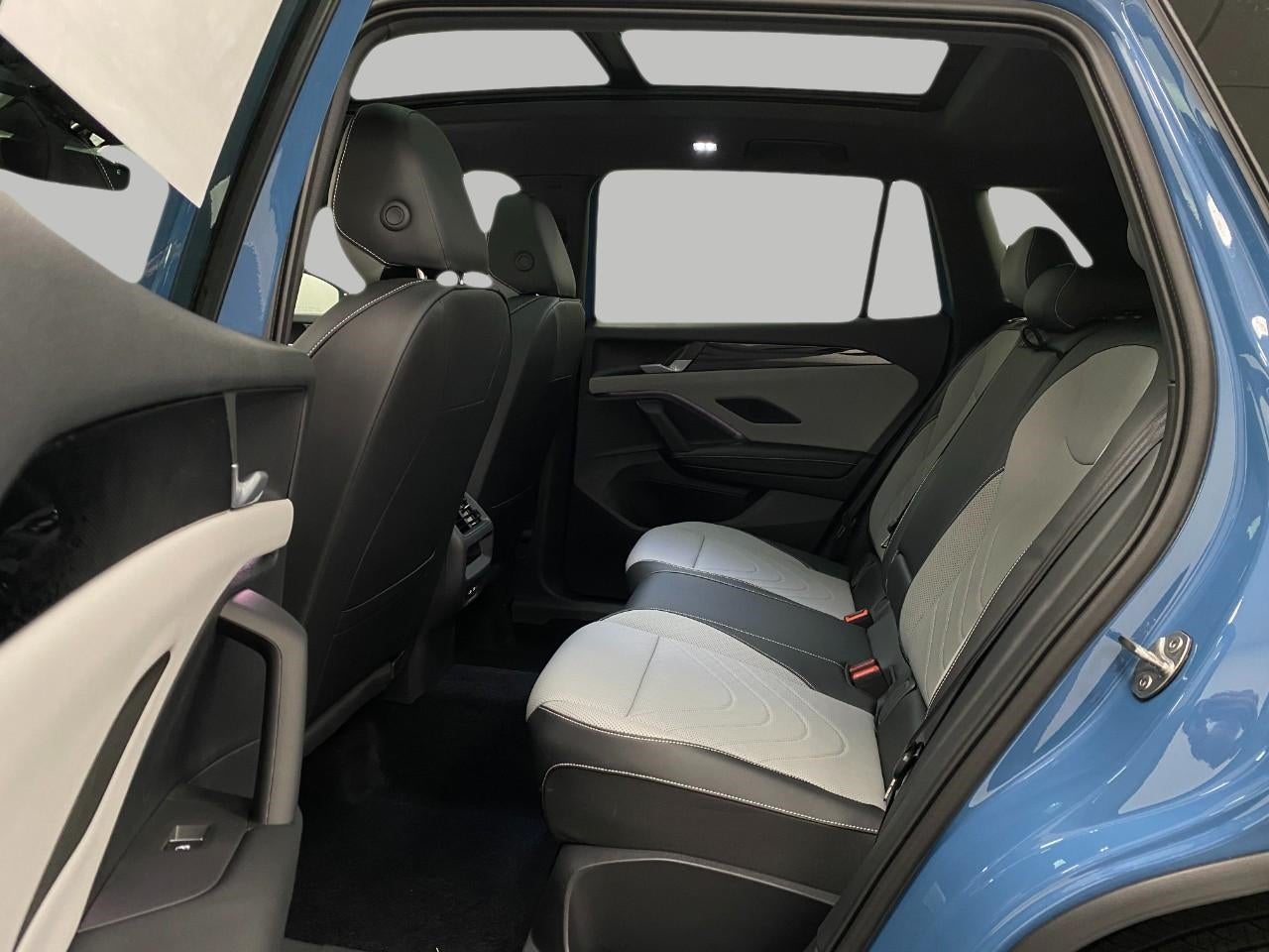 2026 Volkswagen Tiguan SE R-Line Black 4MOTION