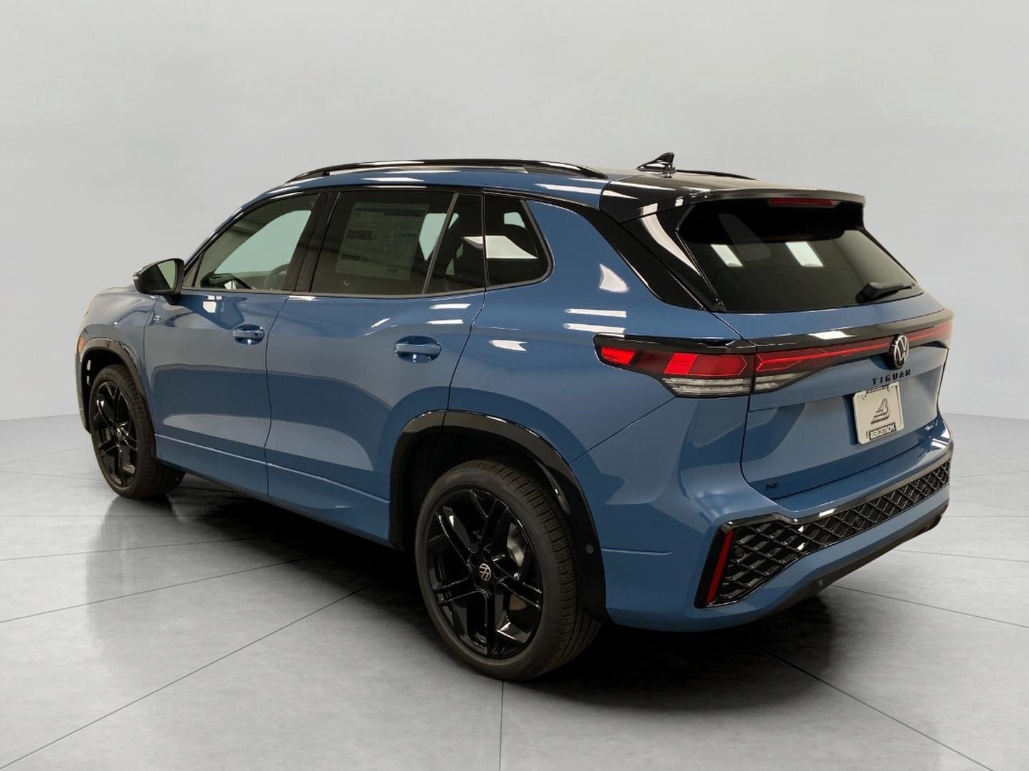 2026 Volkswagen Tiguan SE R-Line Black 4MOTION