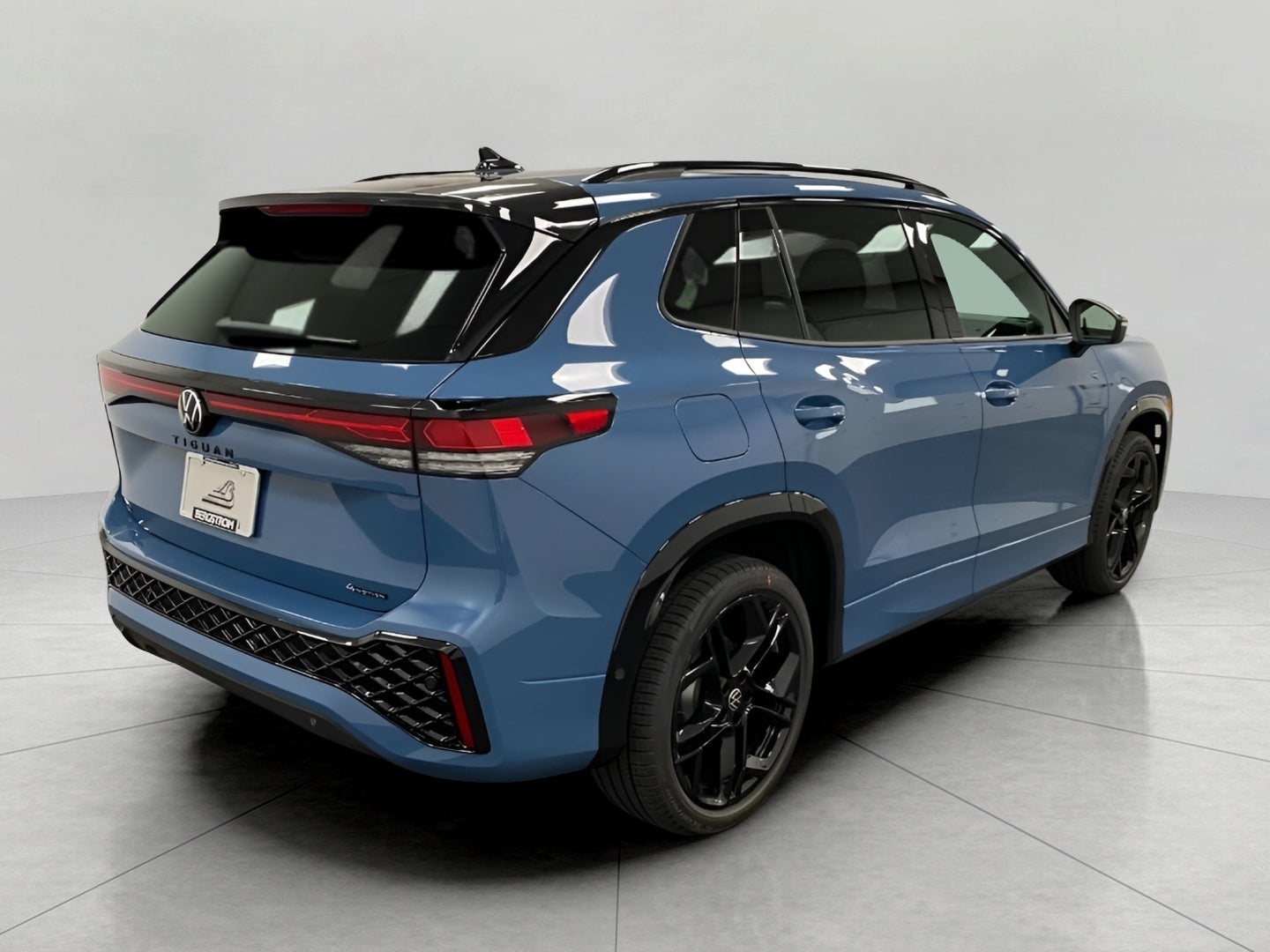 2026 Volkswagen Tiguan SE R-Line Black 4MOTION