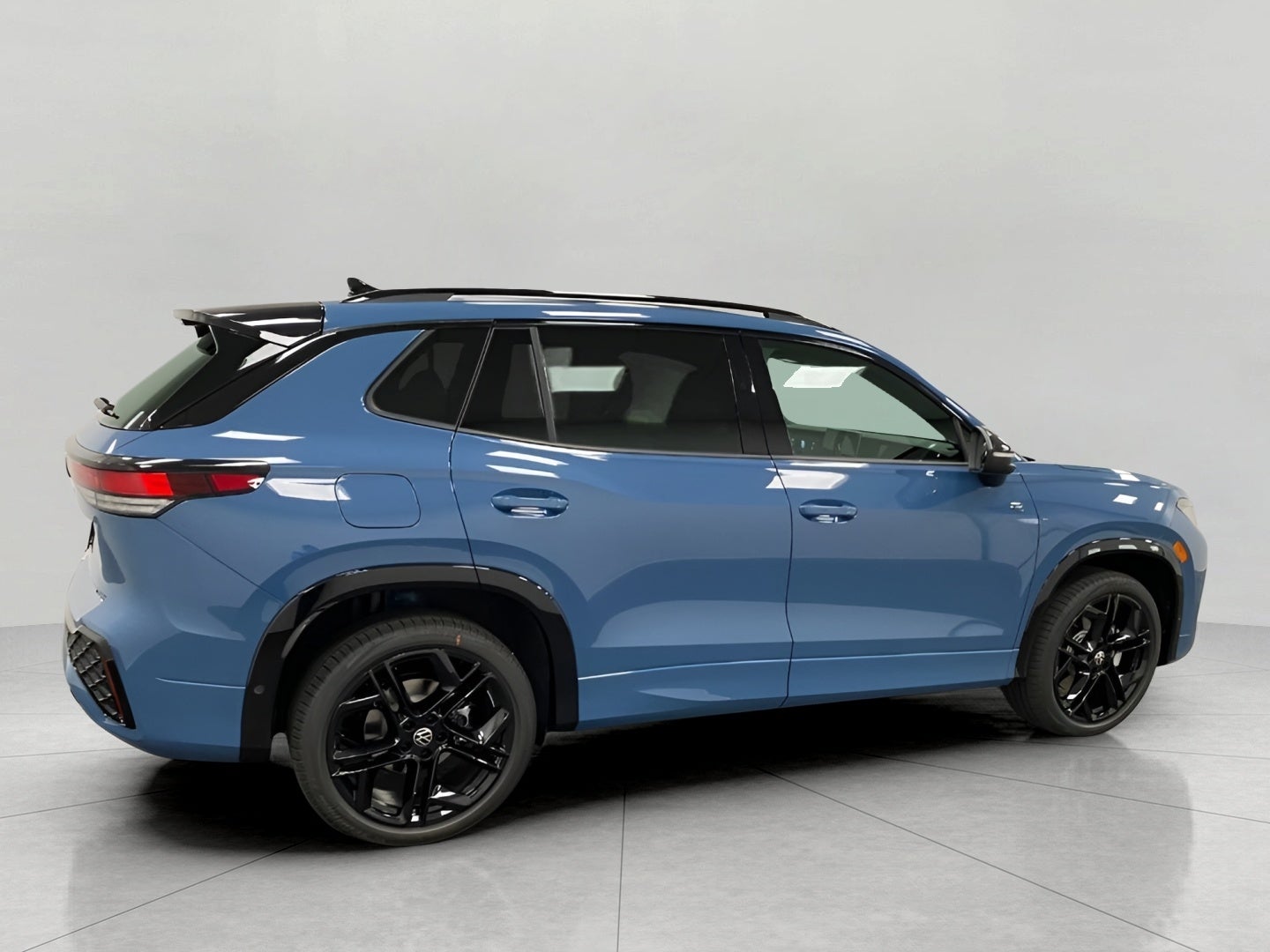 2026 Volkswagen Tiguan SE R-Line Black 4MOTION