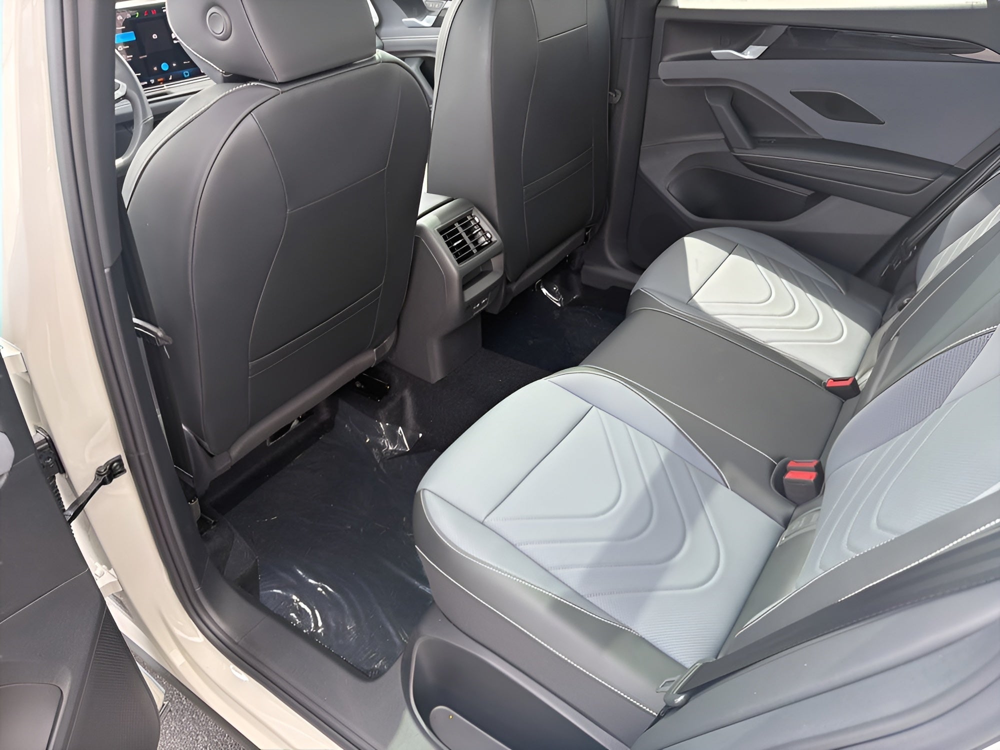 2026 Volkswagen Tiguan SE R-Line Black 4MOTION