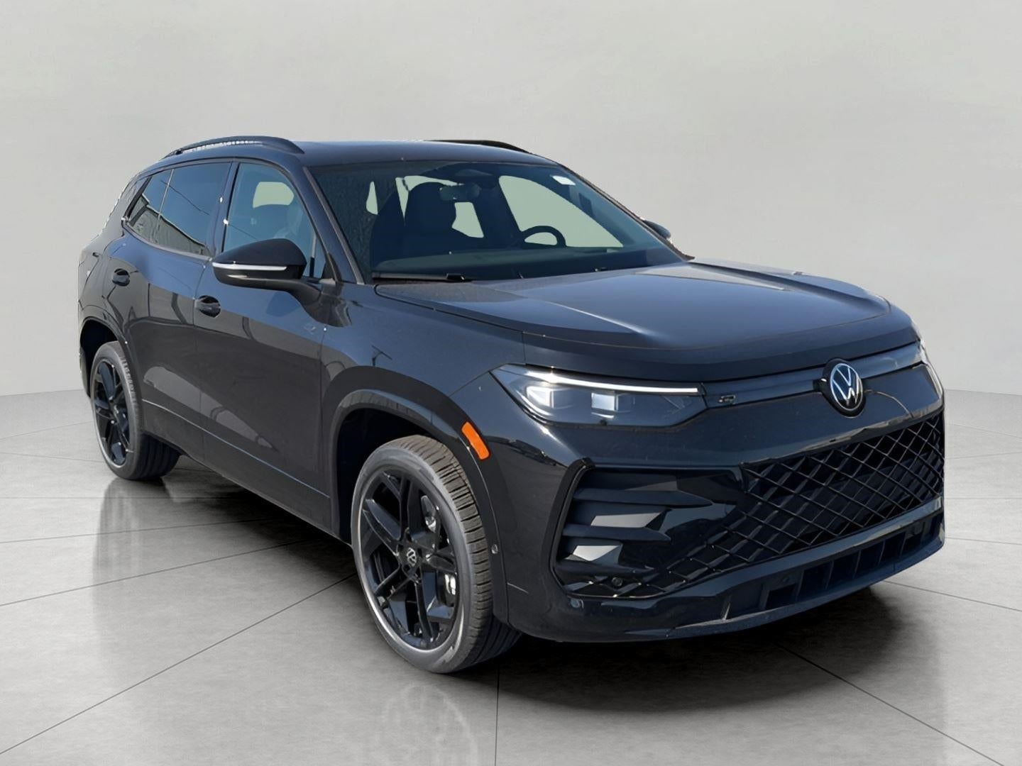 2026 Volkswagen Tiguan SE R-Line Black 4MOTION