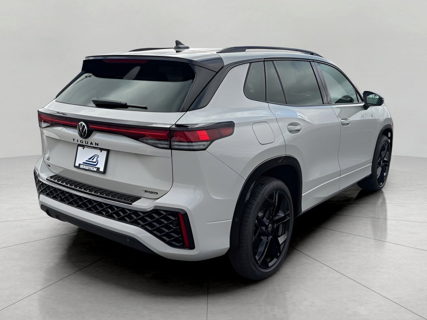 2026 Volkswagen Tiguan SE R-Line Black 4MOTION