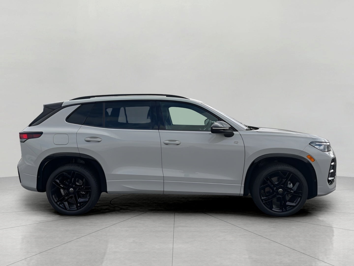 2026 Volkswagen Tiguan SE R-Line Black 4MOTION