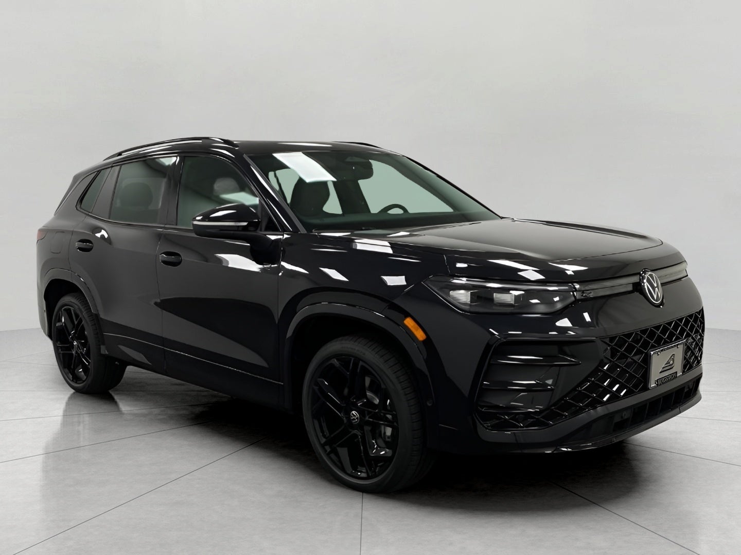 2026 Volkswagen Tiguan SE R-Line Black 4MOTION
