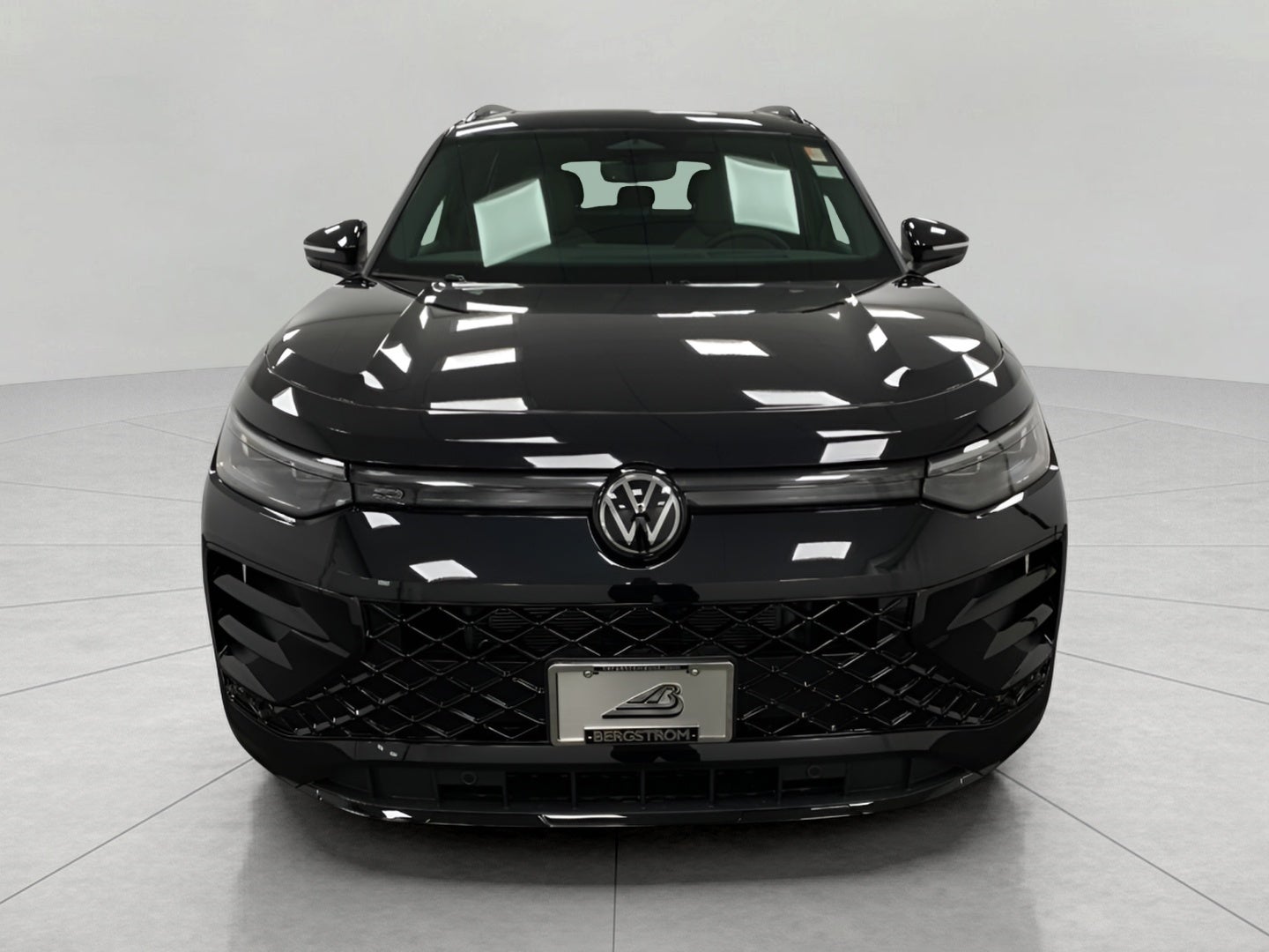 2026 Volkswagen Tiguan SE R-Line Black 4MOTION