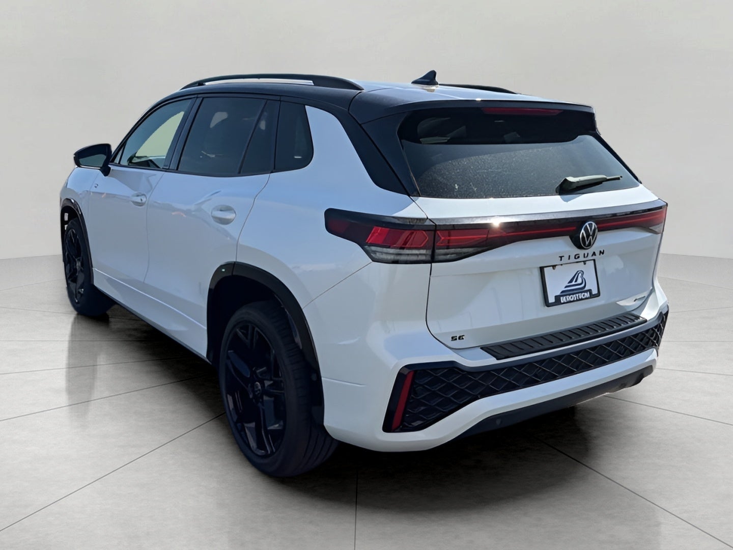 2026 Volkswagen Tiguan SE R-Line Black 4MOTION