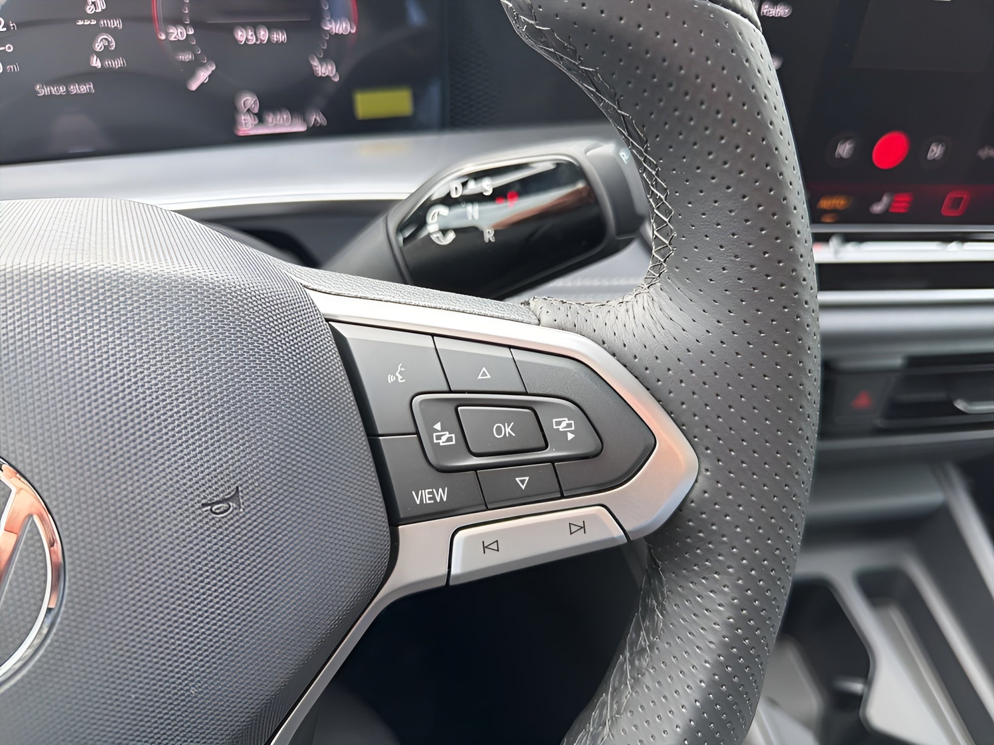 2026 Volkswagen Tiguan SE R-Line Black 4MOTION