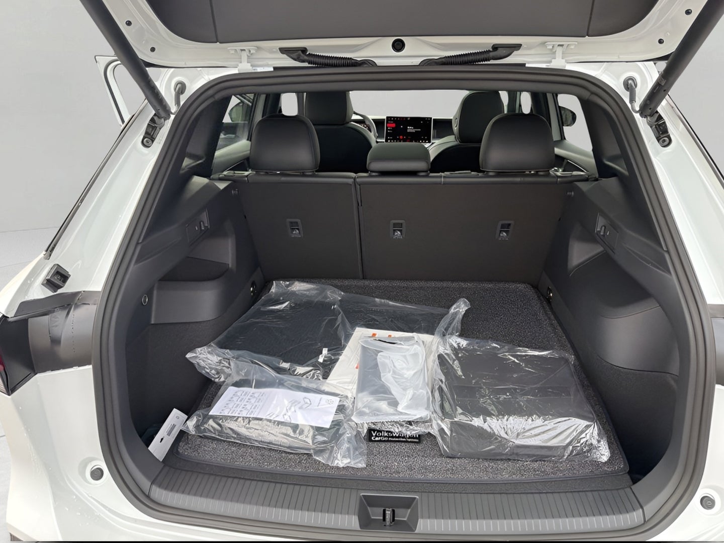2026 Volkswagen Tiguan SE R-Line Black 4MOTION