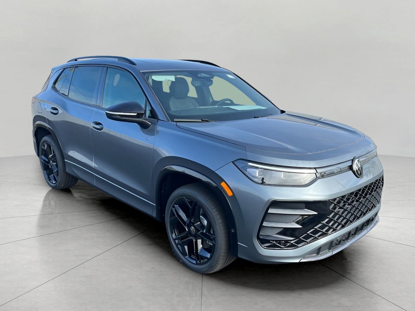 2025 Volkswagen Tiguan 2.0T SE R-Line Black 4MOTION