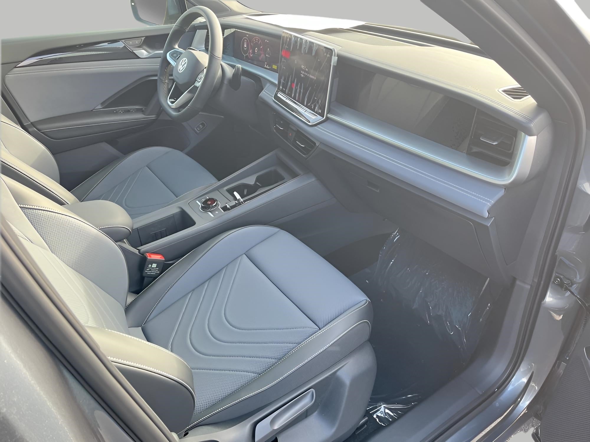 2025 Volkswagen Tiguan 2.0T SE R-Line Black 4MOTION