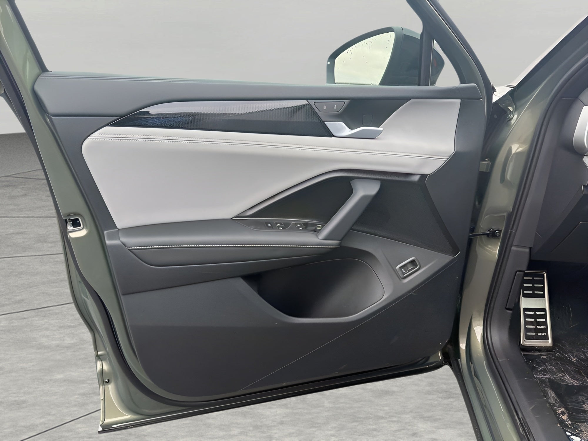 2026 Volkswagen Tiguan SE R-Line Black 4MOTION