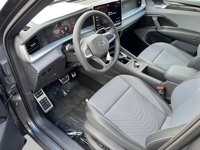 2025 Volkswagen Tiguan 2.0T SE R-Line Black 4MOTION