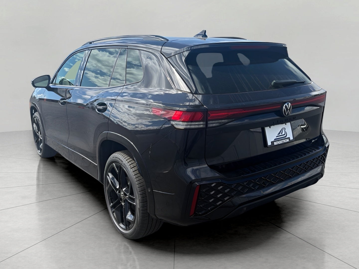 2026 Volkswagen Tiguan SE R-Line Black 4MOTION