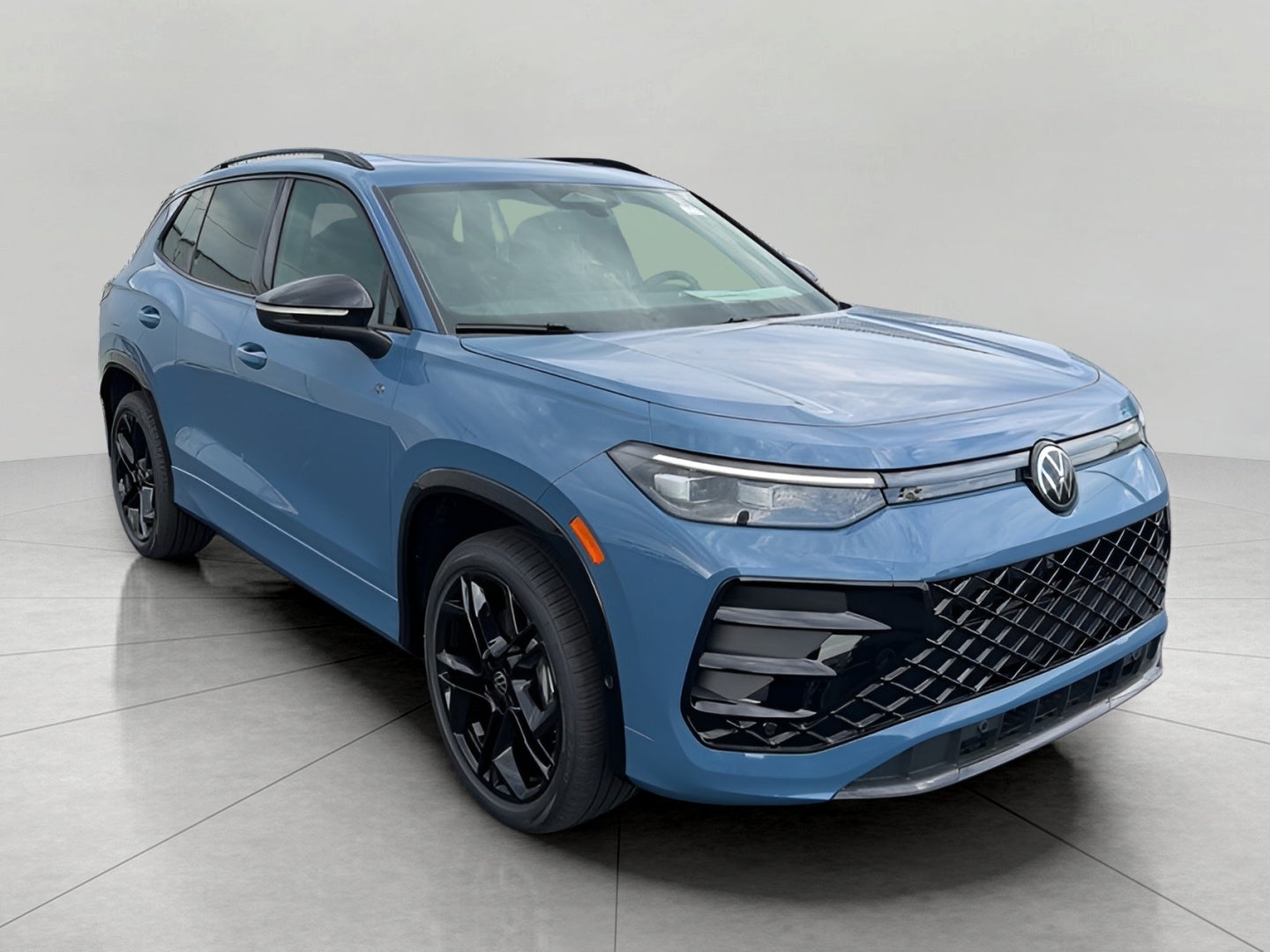 2026 Volkswagen Tiguan SE R-Line Black 4MOTION